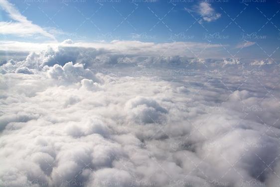 منظره آسمان آبی ابری لکه های ابر چشم انداز آسمان 23