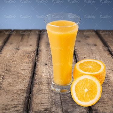 آبمیوه طبیعی آب پرتقال آب میوه