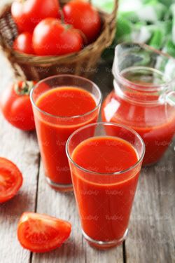آبمیوه طبیعی آب میوه آب گوجه فرنگی