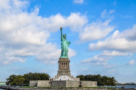 مجسمه آزادی نماد مکان های دیدنی دنیا