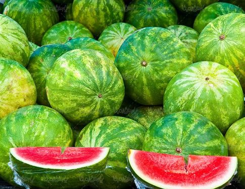 میوه فروشی هندوانه میوه تابستانی