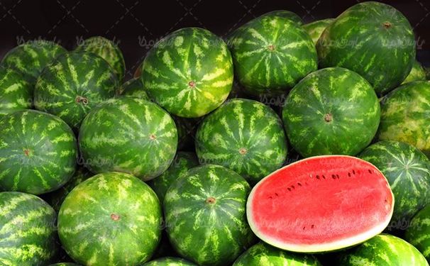 میوه فروشی هندوانه میوه تابستانی
