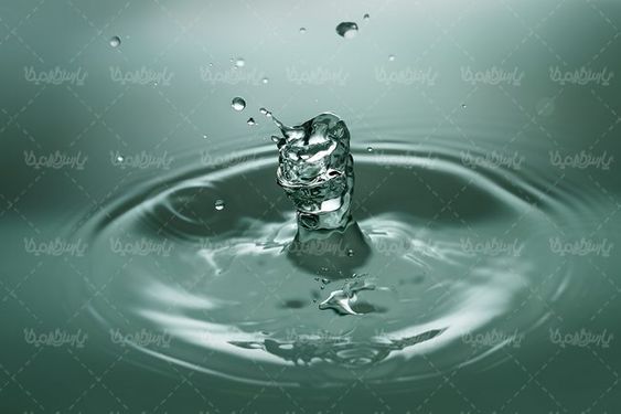 قطره آب موج حاصل از افتادن قطره در آب