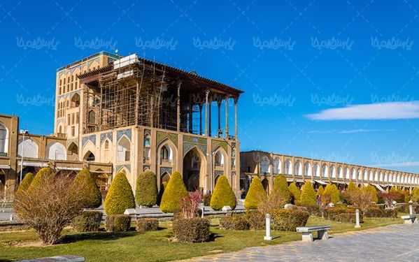 عالی قاپو نقش جهان مکان تاریخی اصفهان