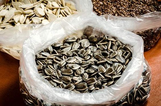 آجیل فروشی تخمه آفتابگردان