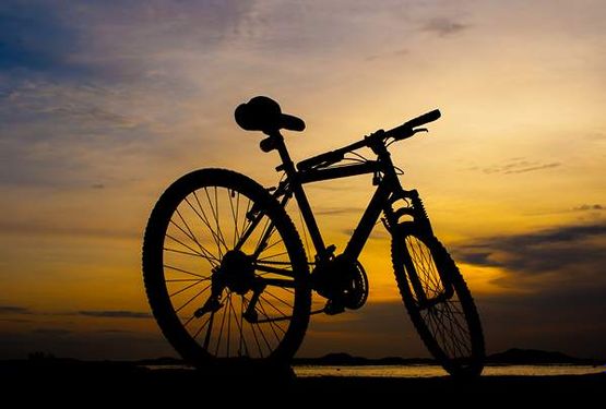 دوچرخه چشم انداز غروب آفتاب