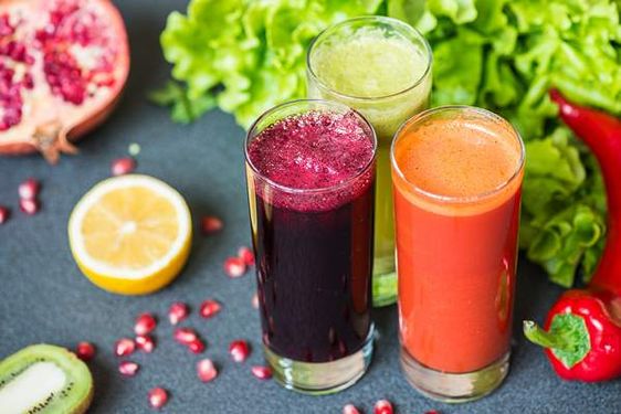 آبمیوه طبیعی آب میوه کافی شاپ