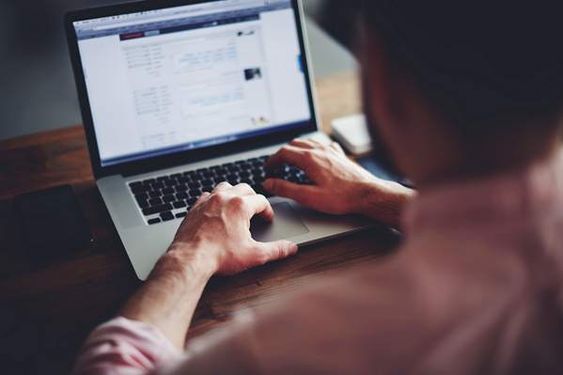 لپ تاپ خدمات کامپیوتری LAP TOP