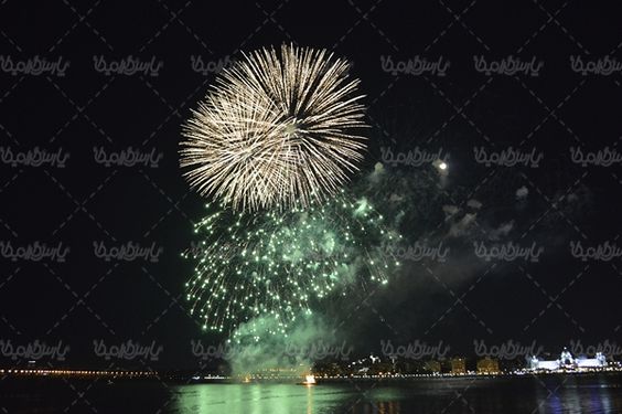 آتش بازی فشفشه
