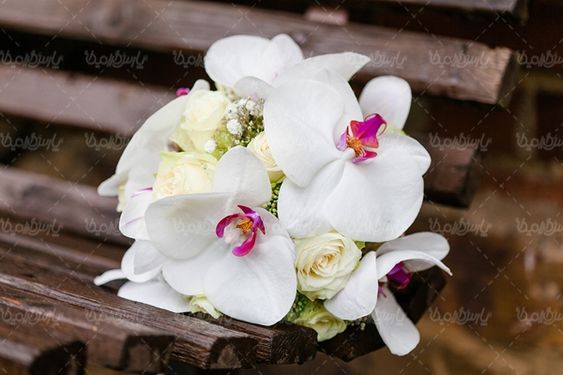 دسته گل عروس گلفروشی