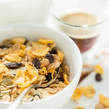 آبمیوه طبیعی آجیل فروشی شیر موز