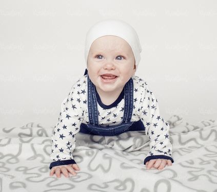نوزاد بچه کودک خردسال آتلیه کودک