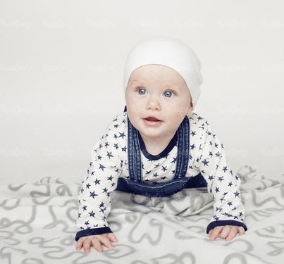 نوزاد بچه کودک خردسال آتلیه کودک