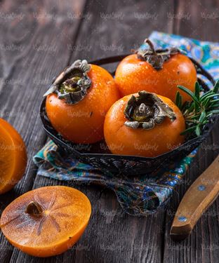 خرمالو میوه فروشی درخت خرمالو