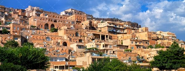 شهر پلکانی شهر قدیمی آسمان آبی