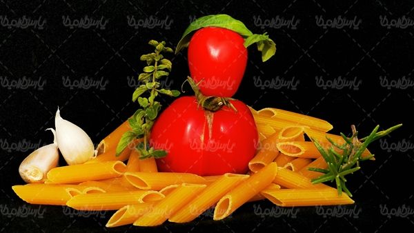 ماکارونی اسپاگتی مواد غذایی