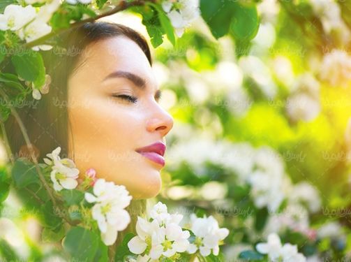 سالن آرایش سالن زیبایی چهره دختر