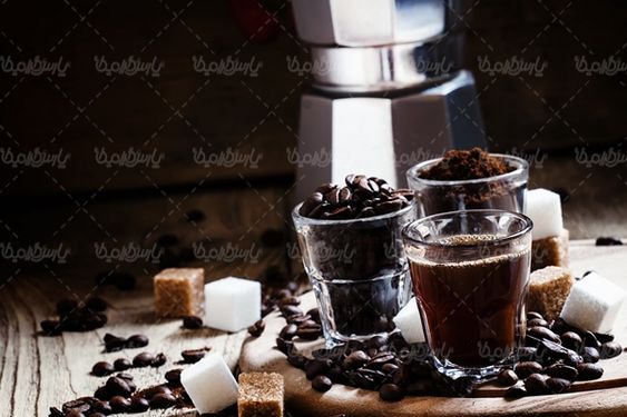 قهوه نوشیدنی تلخ دانه های قهوه