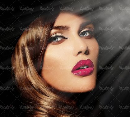 سالن آرایش چهره دختر چهره زن