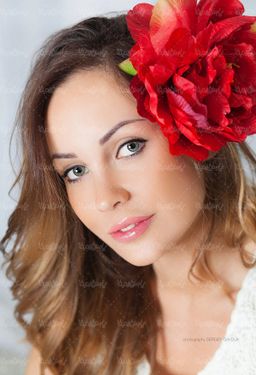 سالن آرایش چهره دختر چهره زن