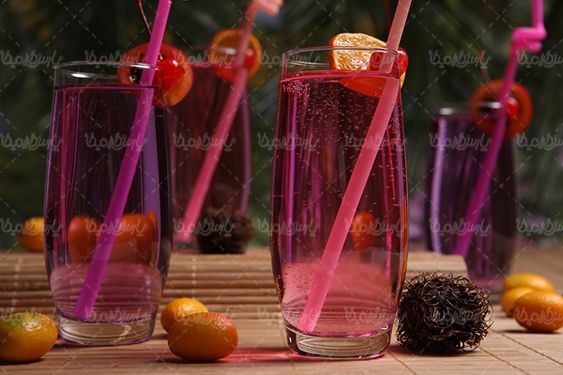 آبمیوه طبیعی آب میوه کافی شاپ