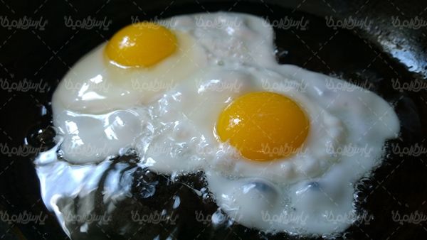 نیمرو صبحانه فنجان قهوه