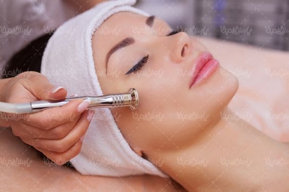 کلینیک زیبایی بوتاکس لیزر کردن پوست