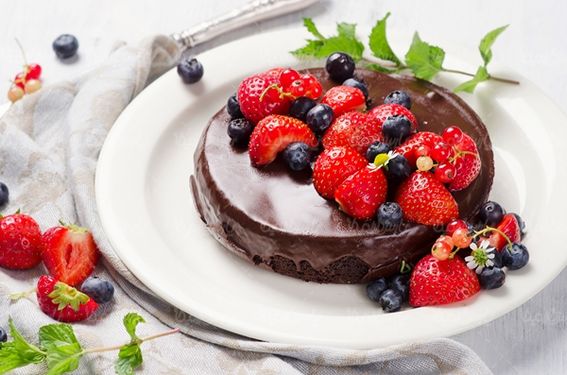 قنادی کیک خامه ای کیک شکلاتی