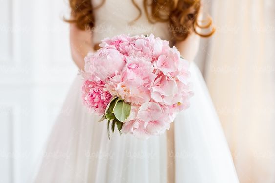 گلفروشی دسته گل عروس مزون عروس