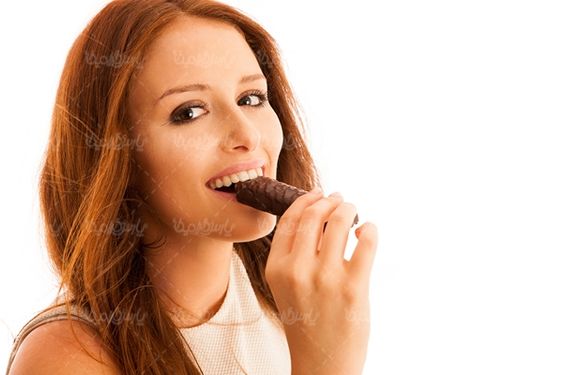 شیرینی شکلاتی چهره دختر قنادی
