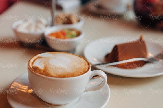 قهوه صبحانه میز صبحانه