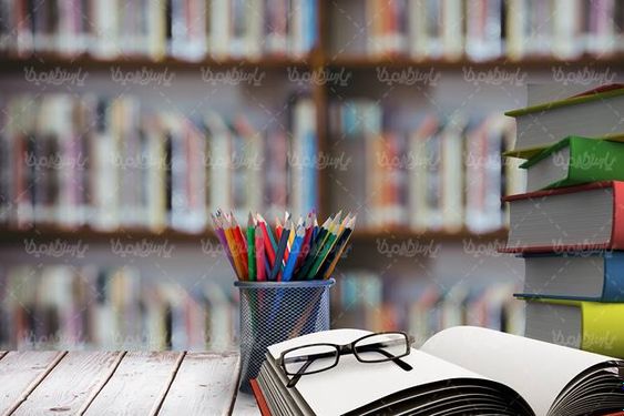 کتابخانه قفسه کتاب میز مطالعه عینک طبی مداد رنگی5