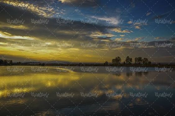 منظره  چشم انداز طبیعت دریاچه آب آسمان ابری 1