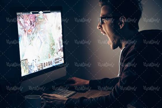 گیم بازی کامپیوتری لپ تاپ اسپیکر بازی اینترنتی1
