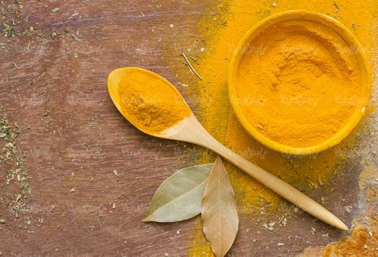ادویه جات دارچین ظرف سفالی ادویه پودر زردچوبه
