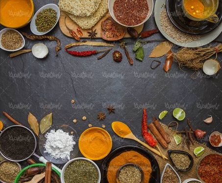 ادویه جات عطاری ظرف سفالی ادویه  فروشی میوه خشک شده1