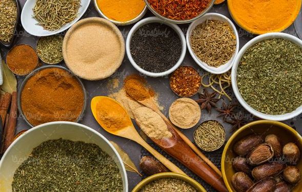 ادویه جات عطاری ظرف سفالی ادویه  فروشی میوه خشک شده6