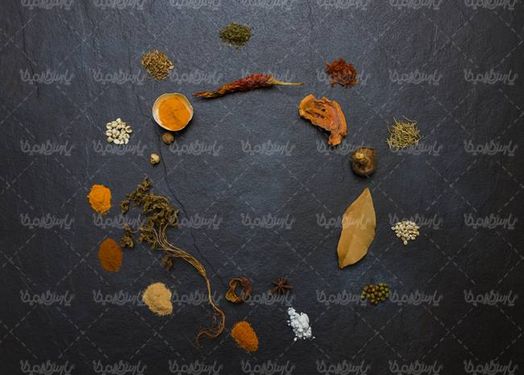 ادویه جات عطاری ظرف سفالی ادویه  فروشی سبزی خشک 6