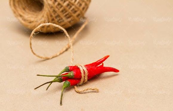 میوه فروشی کلاف نخ فلفل قرمز تازه میوه سرا سوپر میوه
