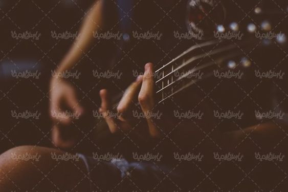 ادوات موسیقی گیتار آلات موسیقی
