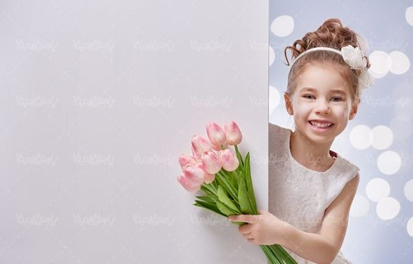 دسته گل دختر بچه آتلیه عکاسی