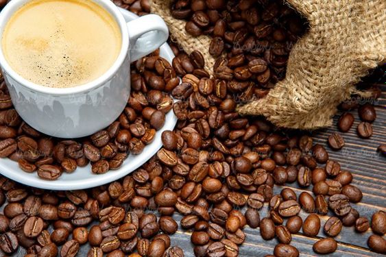 قهوه فرآوری شده دانه های قهوه فنجان قهوه