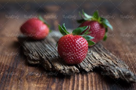 توت فرنگی میوه فروشی میوه سرا
