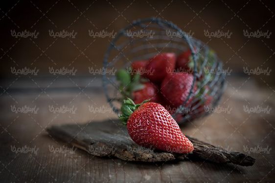 توت فرنگی میوه فروشی میوه سرا