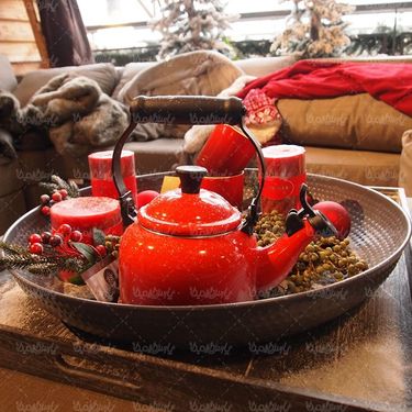 قوری قرمز سرویس چای خوری فنجان قرمز