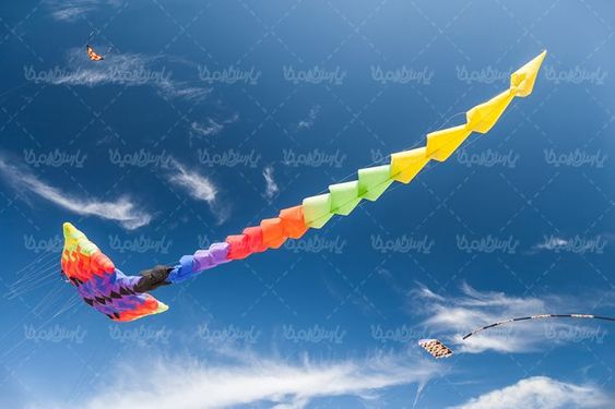 بادبادک بازی پرواز بادبادک  آسمان آبی