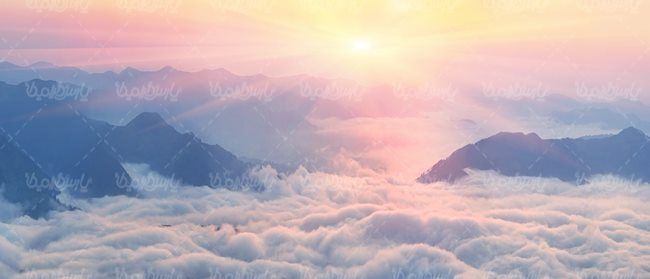 منظره چشم انداز بالای ابرها کوهستان