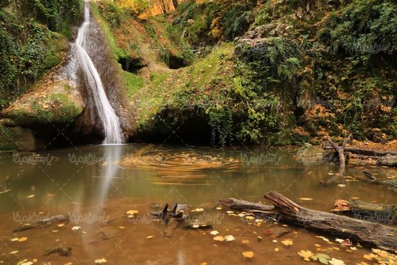 طبیعت زیبای آبشار لوه