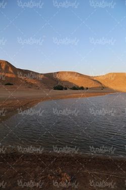 چشم انداز زیبای دریاچه