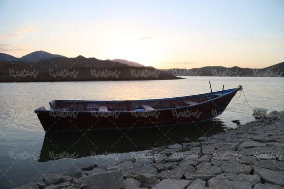 تصویر با کیفیت قایق